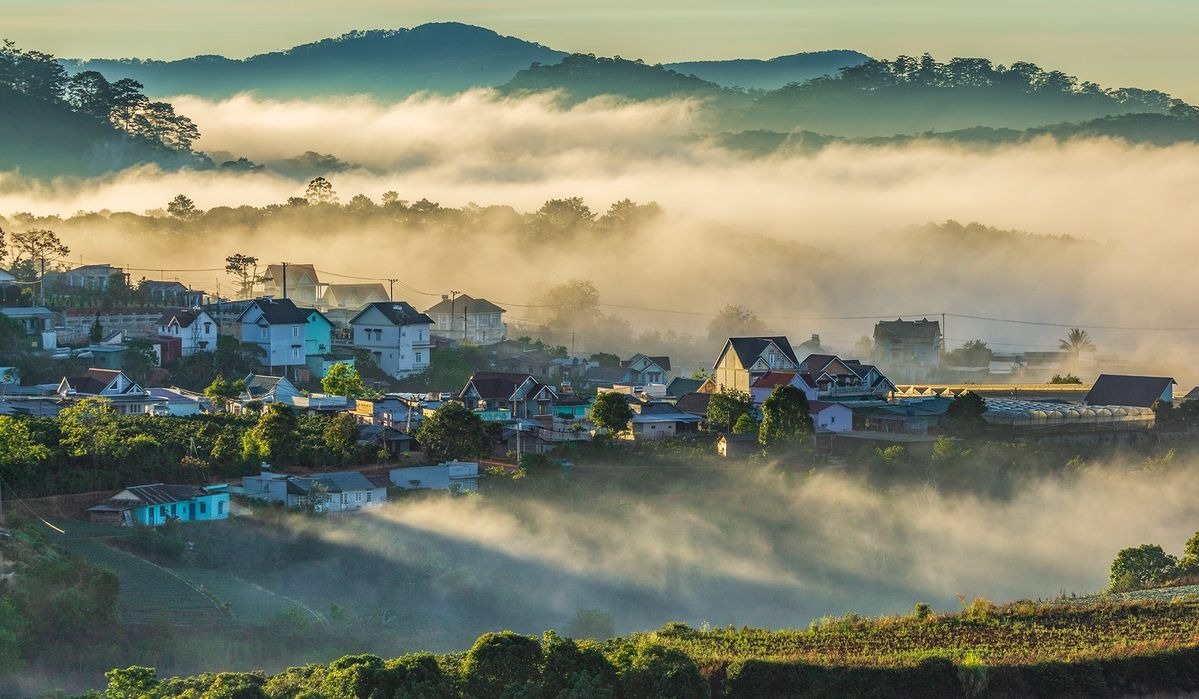 Fall Asleep by the Coast, Wake Up in Vietnam's City of Eternal Spring