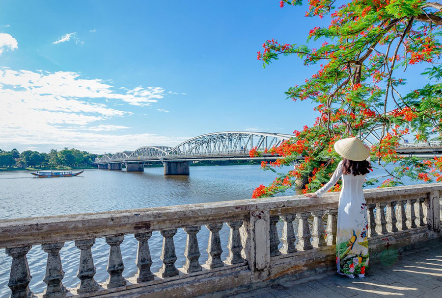 Phu Cam hats capture the gentle essence of Hue