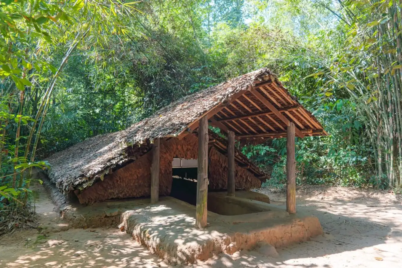 Cu Chi Tunnels not only give visitors the opportunity to learn more about history but also experience the life of people during wartime