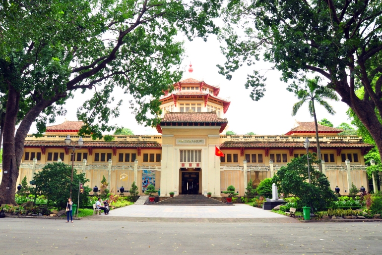 Visiting this place, you will experience the feeling of time traveling through different stages in the process of building, existing and developing the country