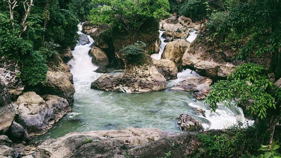 Dau Dang Waterfall