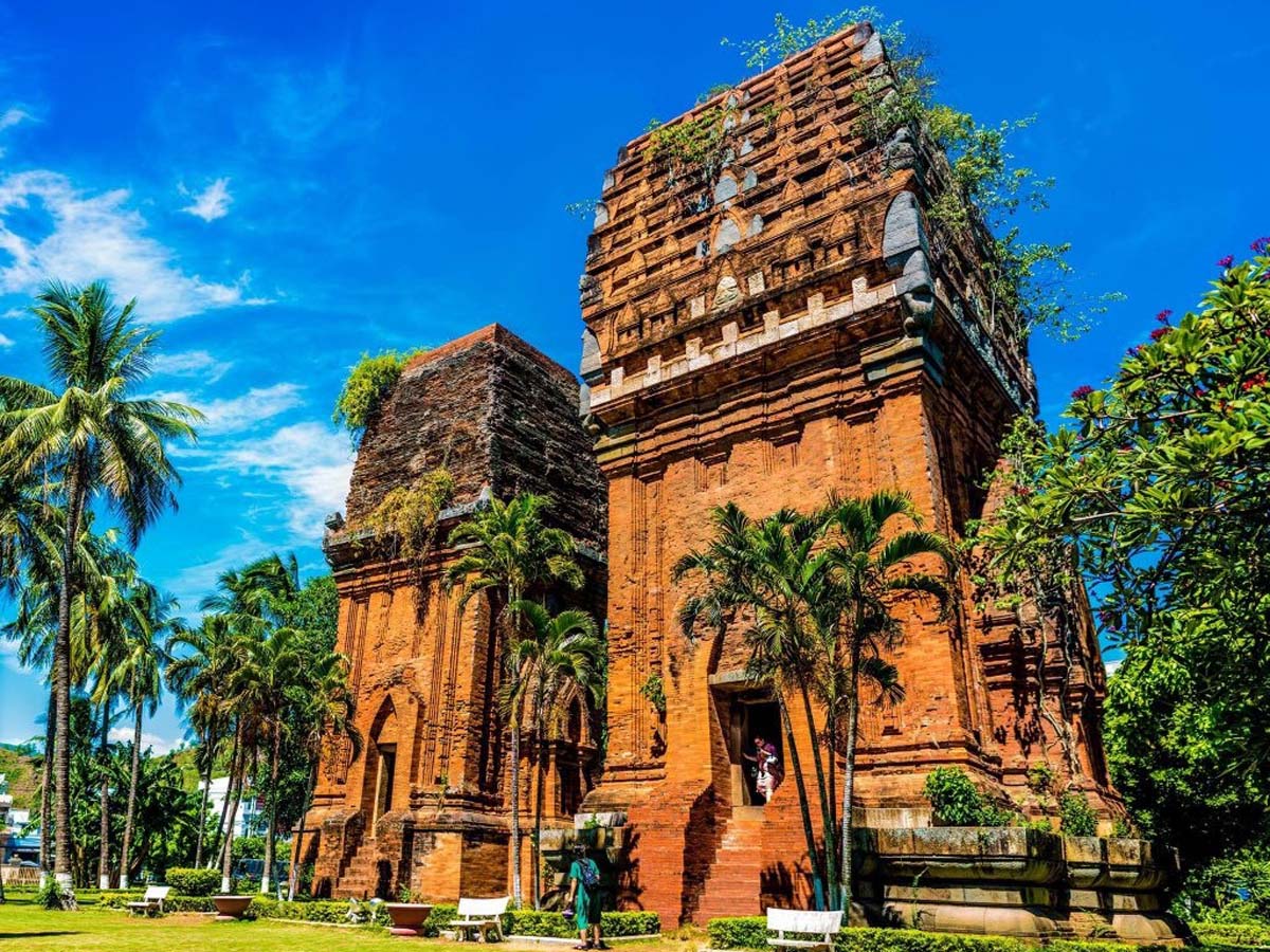 Thap Doi Quy Nhon - the most beautiful ancient Cham architecture in Binh Dinh