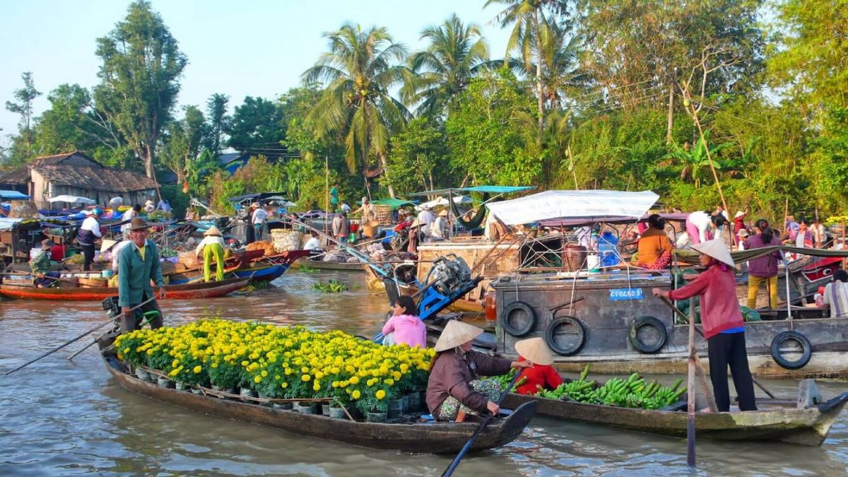 Chợ nổi Cà Mau nét văn hóa đặc trưng vùng sông nước Nam Bộ
