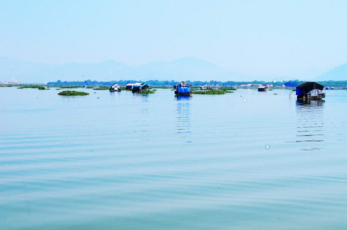 Bien Lac Lake