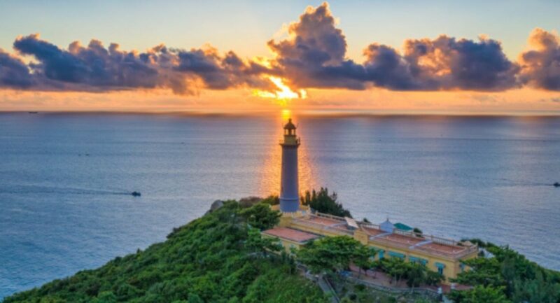 Dai Lanh Beach & Lighthouse