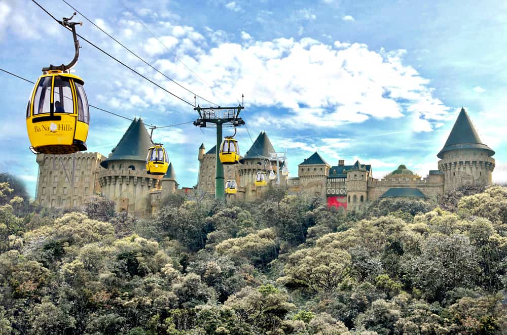 Cable car to Ba Na Hill