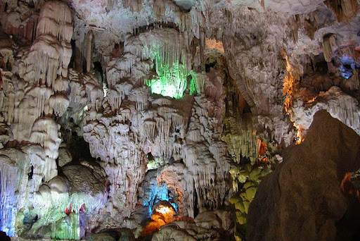 dong-thien-phi-hoa-binh.jpg
