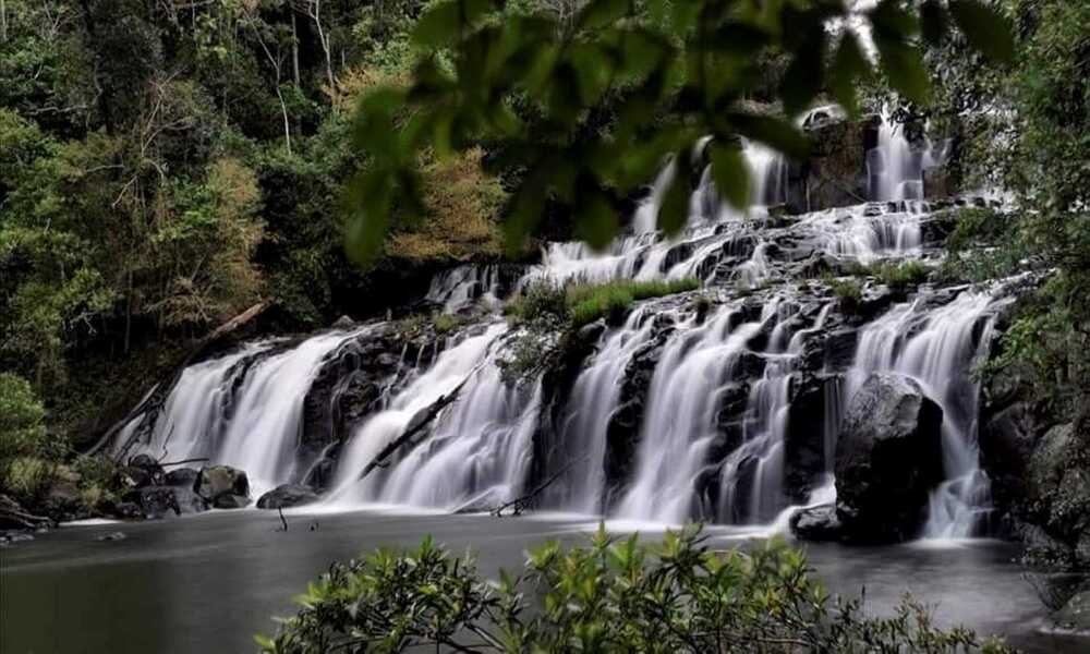 Discovering the 9-Level Da Mi Waterfall, Binh Thuan: Journey to conquer the majestic beauty in the mountains and forests