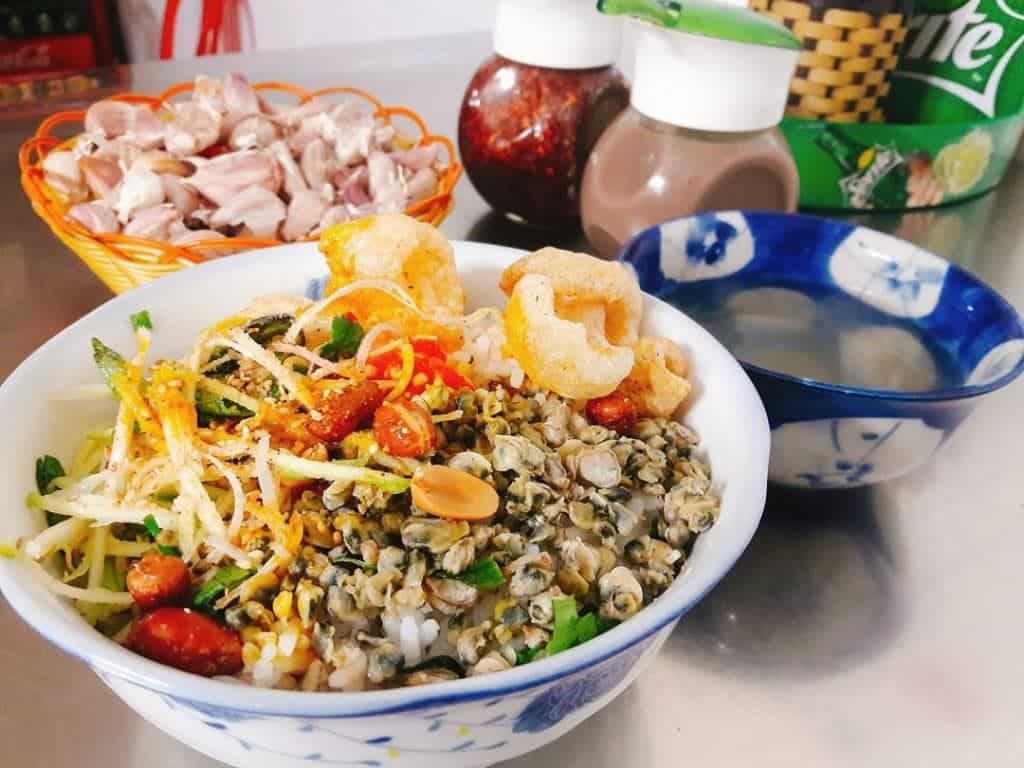 Món ăn dân dã đang quen thuộc từ lâu nay với cố đô Huế, một món ăn khiến bạn nhớ mãi