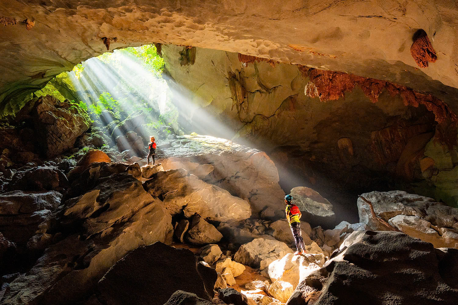 Paradise Cave – Mysterious Phong Nha