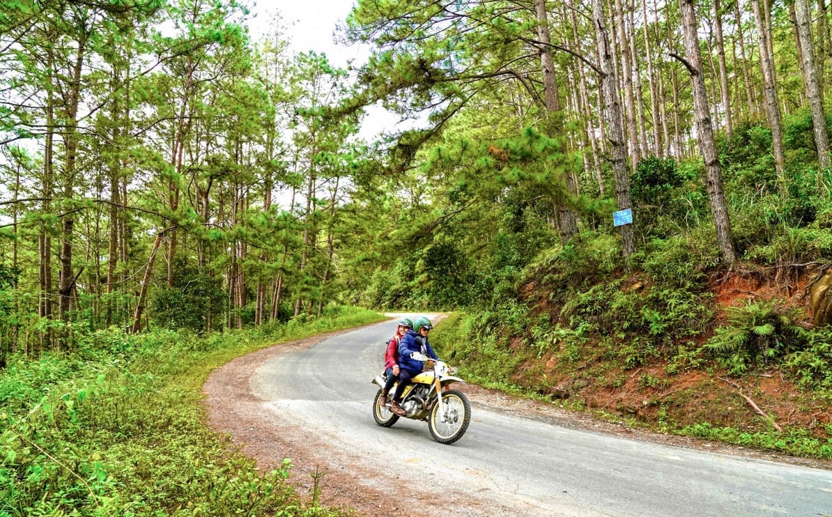 Đi xe máy dến Măng Đen