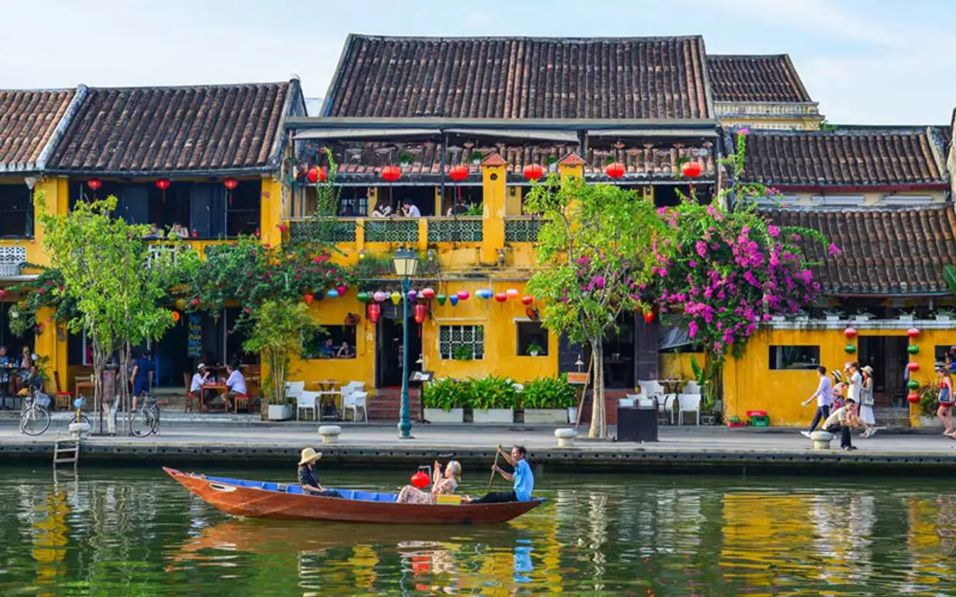 Discover the historical secrets of Hoi An Ancient Town - Origin, history of the old town and stories behind the unique Covered Bridge