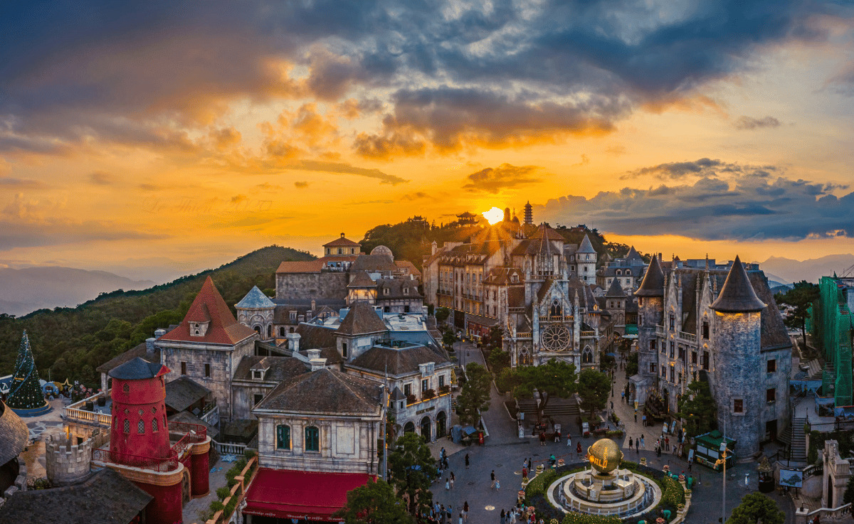 Sunset in the afternoon - Ba Na Hills