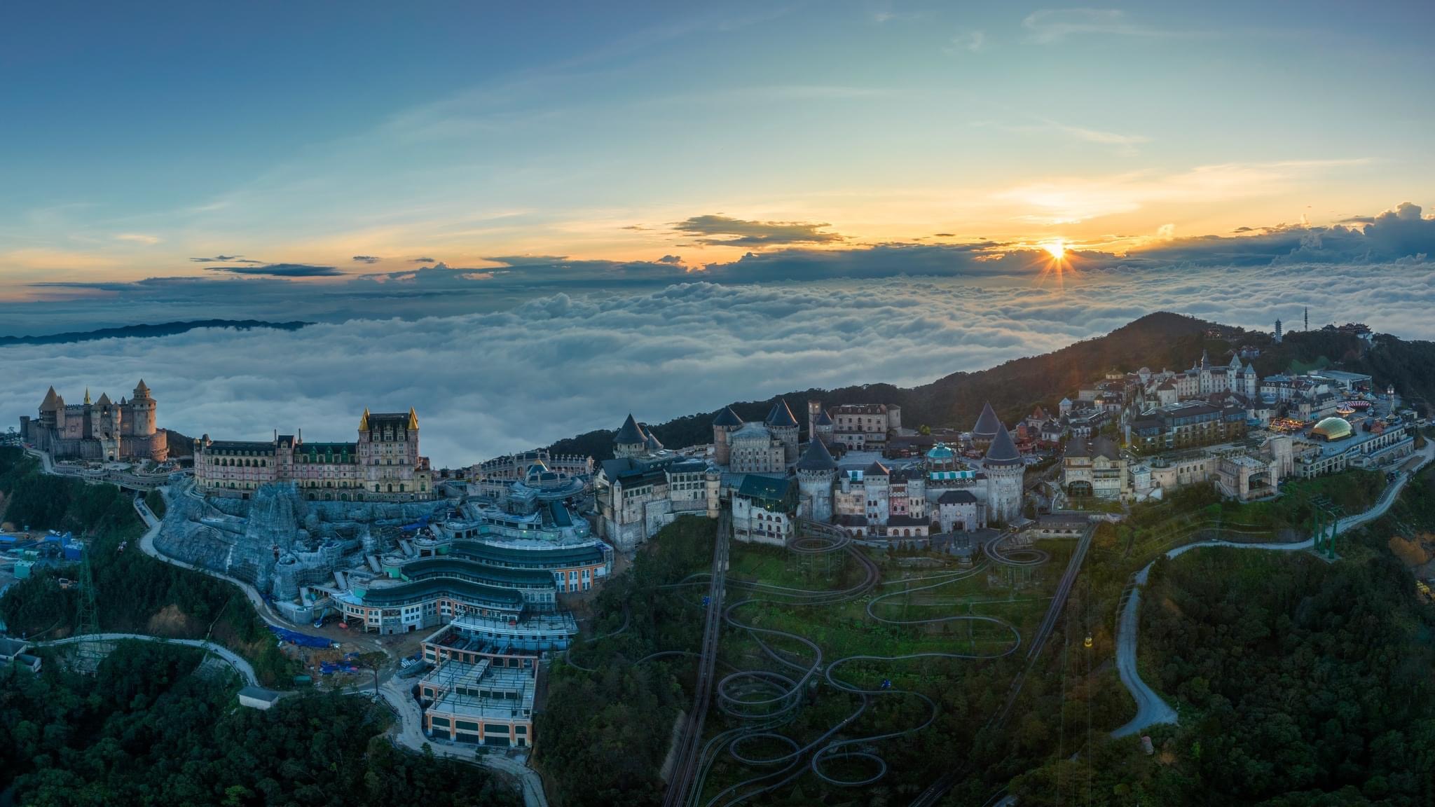 Ba Na Hill Cloud Hunting Season