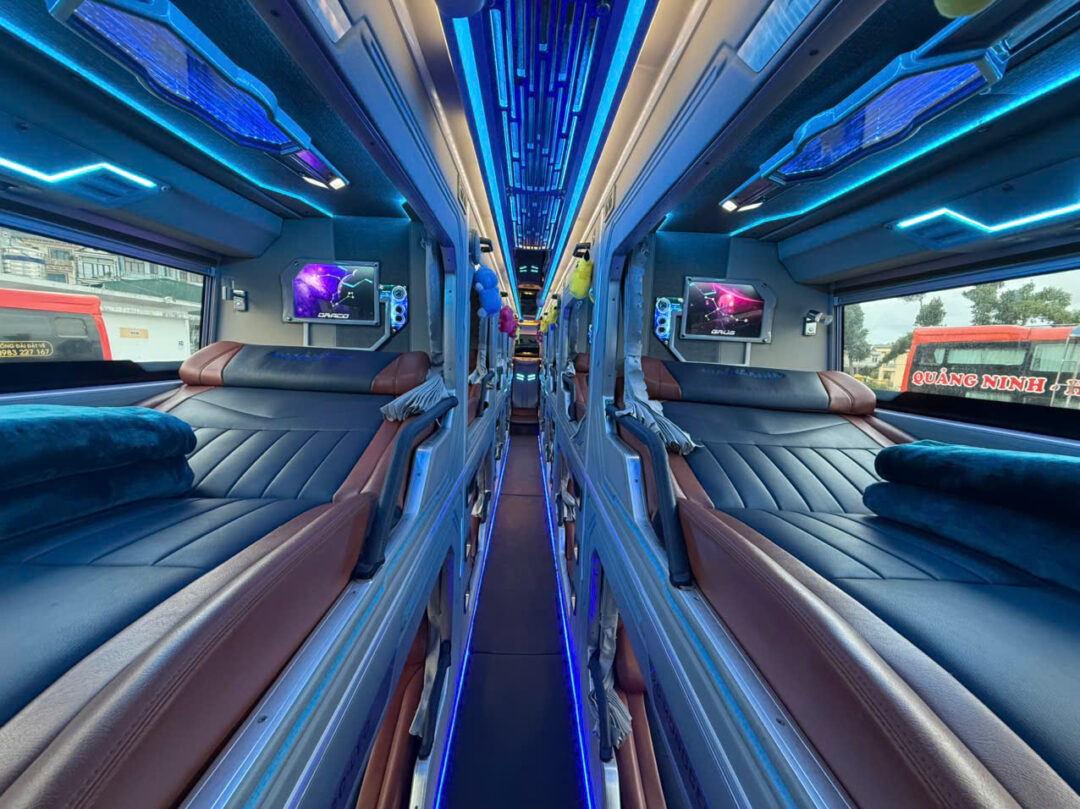 Bus Interior of Quang Tuyen