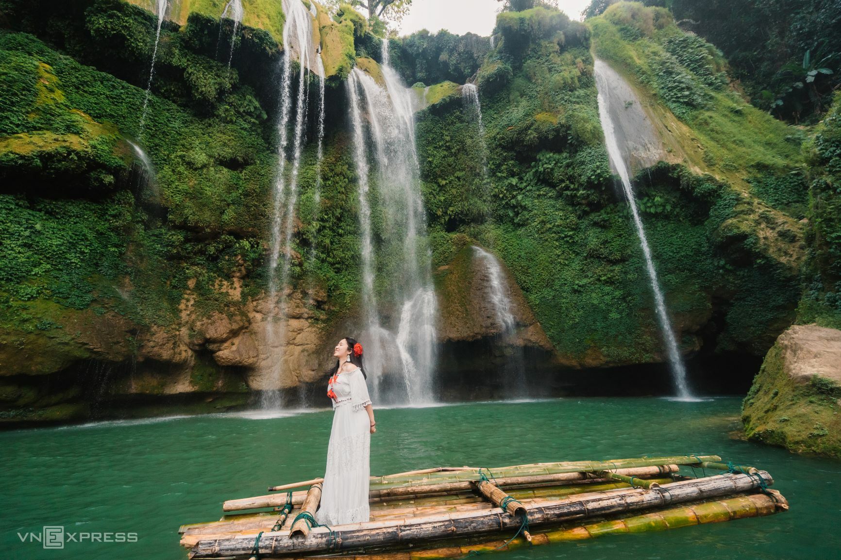 Nang Tien Chieng Khoa Waterfall, Moc Chau - Majestic Beauty