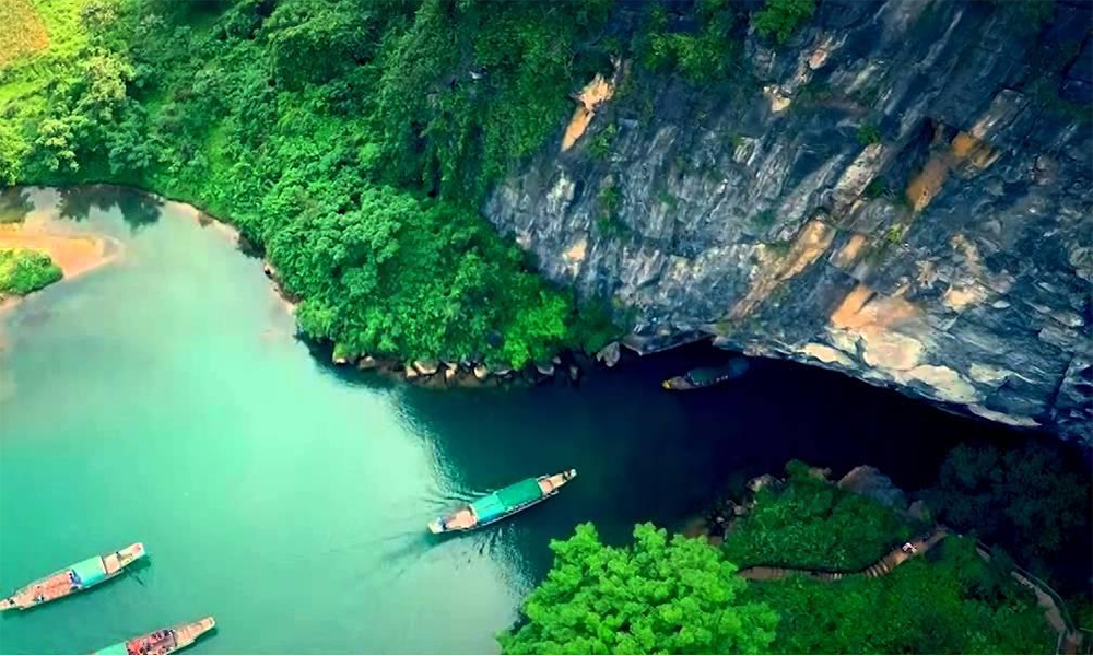 Phong Nha Cave